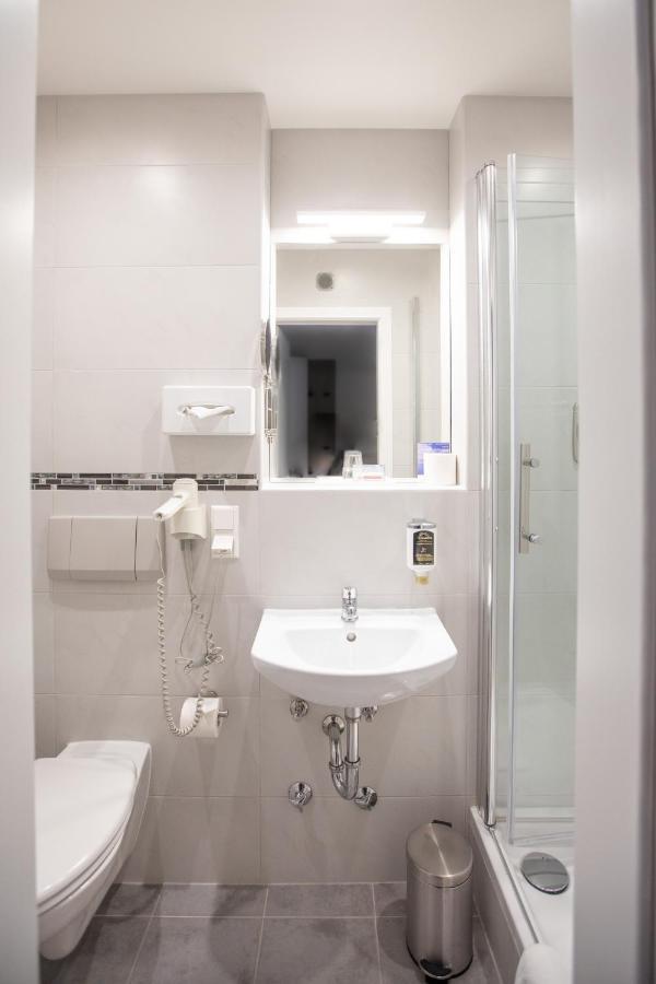 Hotel Elite Карлсруэ Экстерьер фото