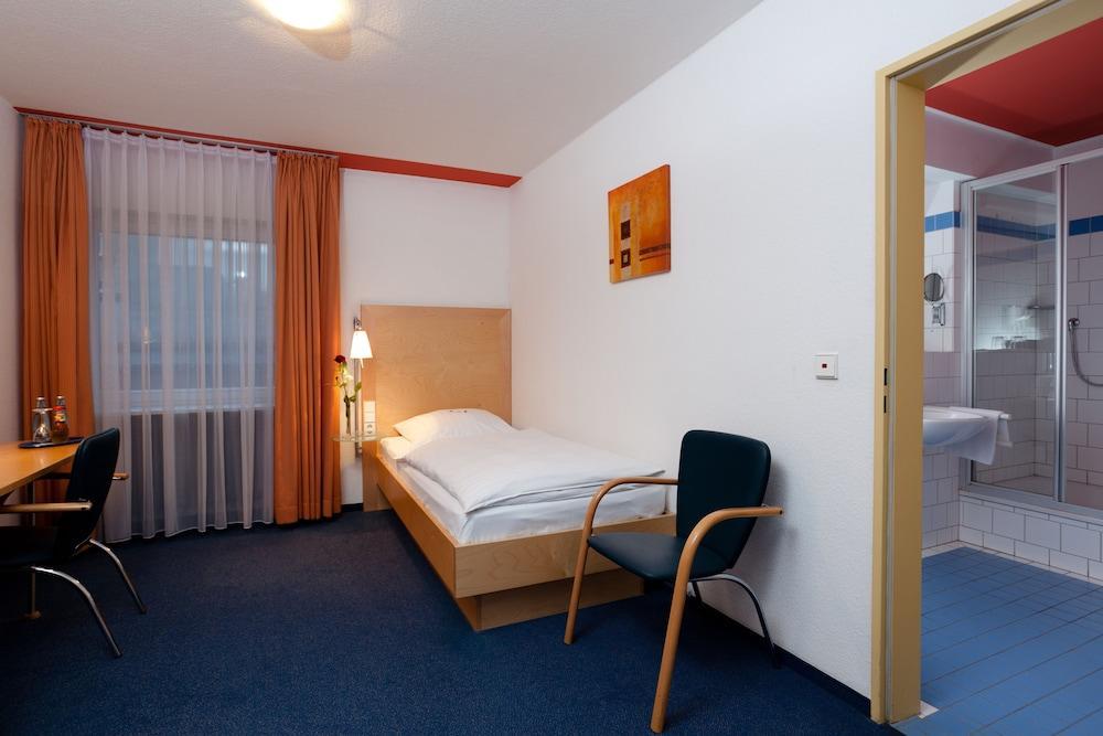 Hotel Elite Карлсруэ Экстерьер фото
